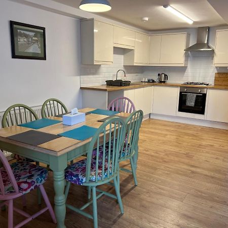 Beautiful Apartment,No 1, With Parking Ilfracombe Eksteriør bilde