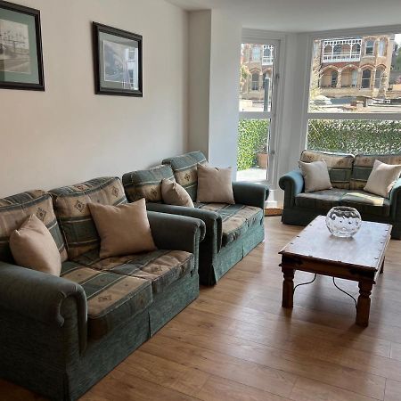 Beautiful Apartment,No 1, With Parking Ilfracombe Eksteriør bilde